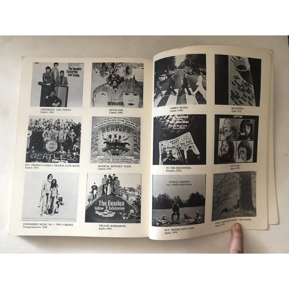 Vintage 1980 Beatles A to Z First Edition Music Encyclopedia Photos Albums Tours - Picture 11 of 11